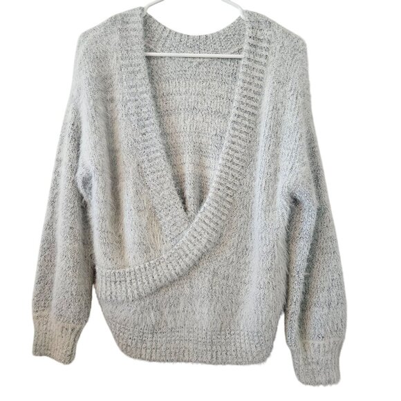 Urban Outfitters Women Gray Fuzzy V-Neck Sweater M Clean Girl Light Academia - Picture 2 of 14